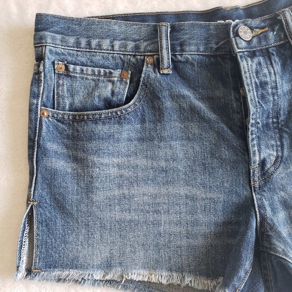 BDG Mid Rise Breezy Button Fly Frayed Sie Slit Denim Shorts SZ 29 - Picture 7 of 14